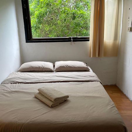 Budget Room Koh Phangan Pier With Ac Luaran gambar