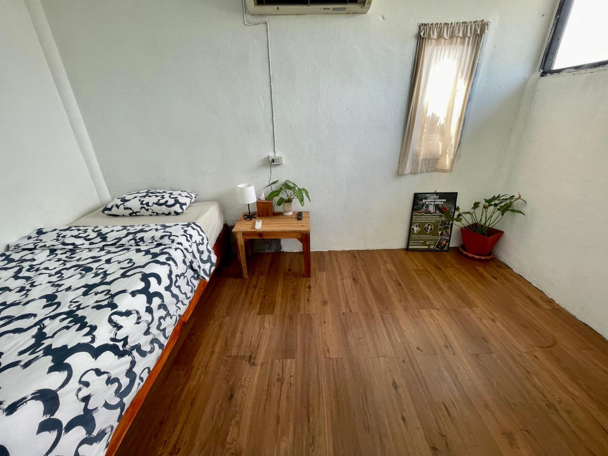 Budget Room Koh Phangan Pier With Ac Luaran gambar